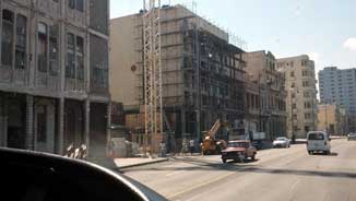 Restoration project along the Malec&oacute;n, which is the a broad esplanade, roadway and seawall which stretches for 8 km (4 miles) along the coast in Havana.